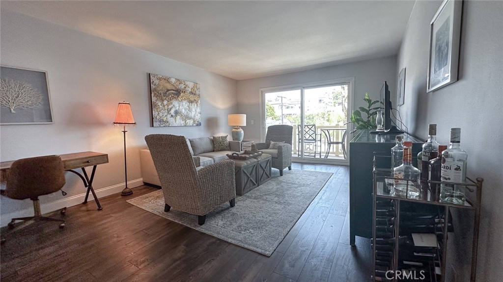 1707 Pacific Coast 507