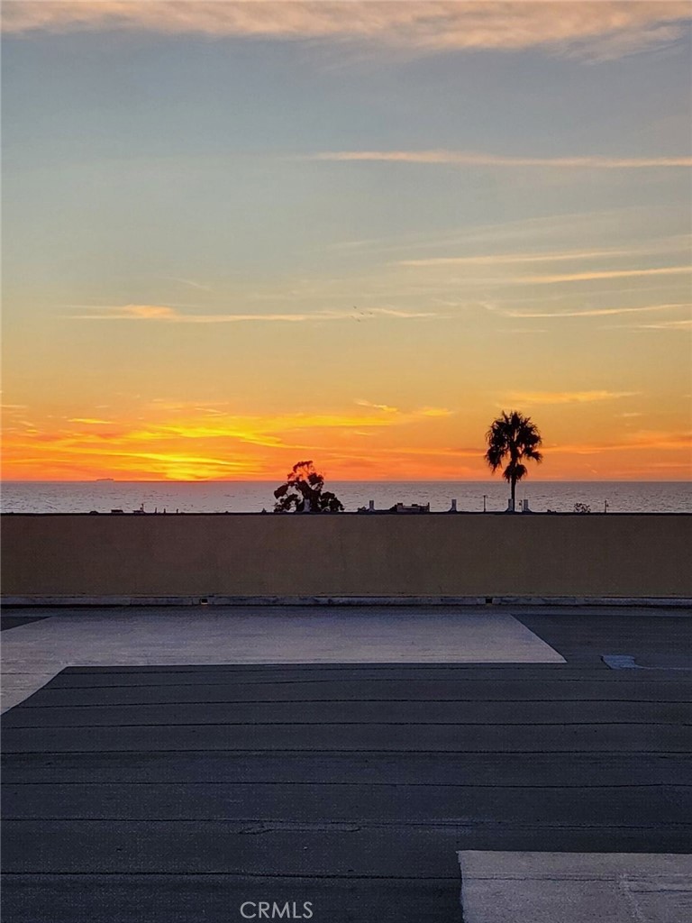1707 Pacific Coast 507