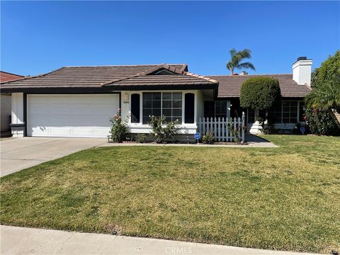 Photo of 18250 Shamrock Street, Fontana, CA 92336 (MLS # CV26064962)