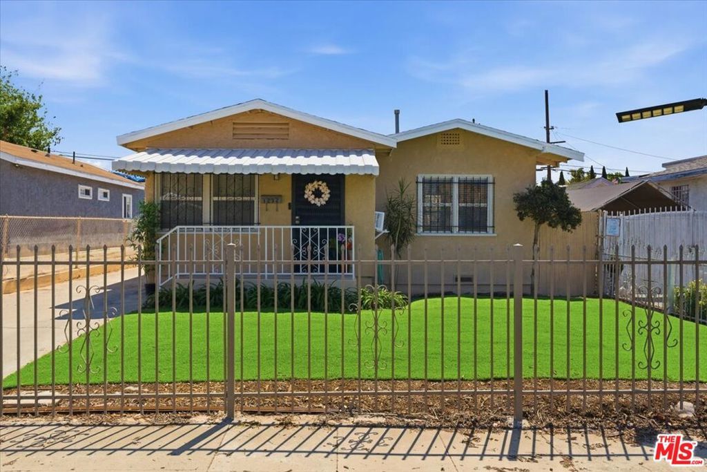 Photo of 1232 W 74th Street, Los Angeles, CA 90044 (MLS # 26730519)