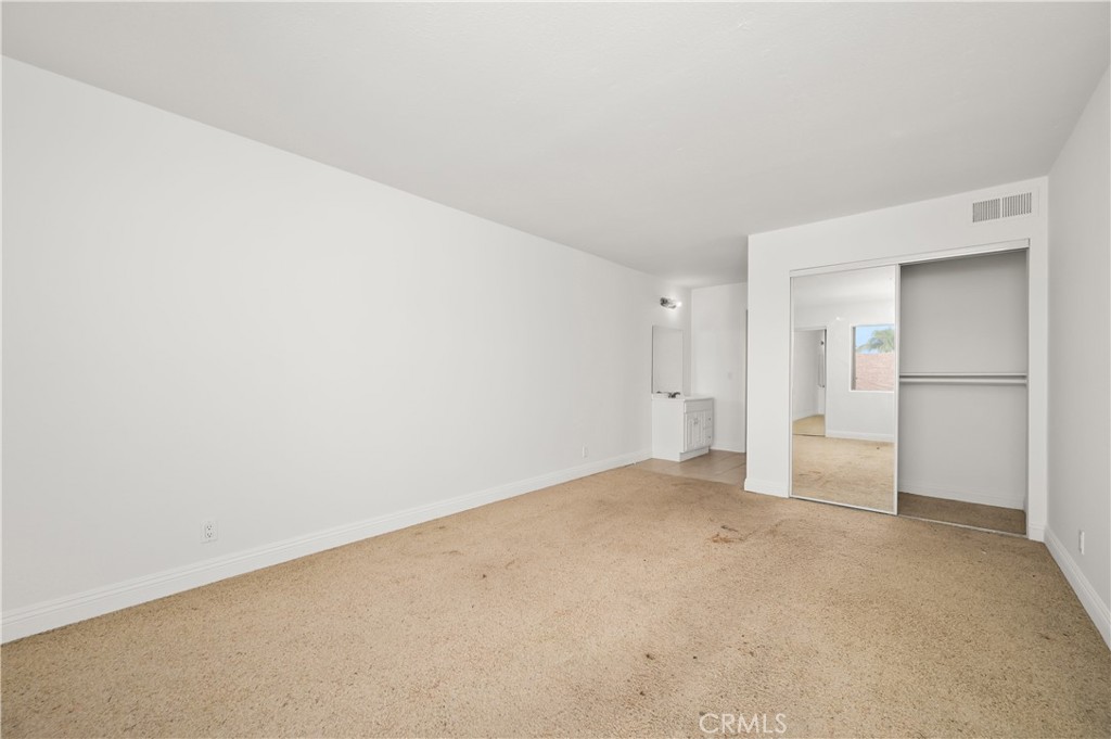 Wilshire Westmont - Residential