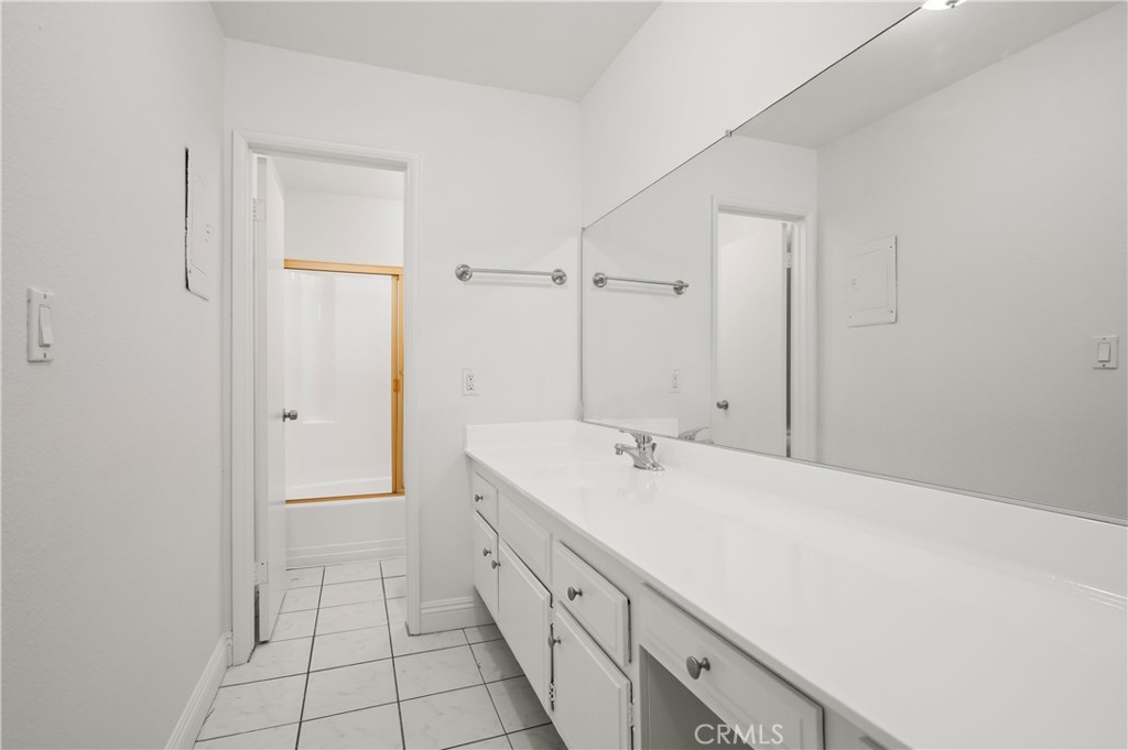 Wilshire Westmont - Residential