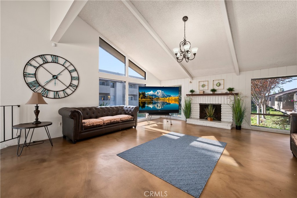 Wilshire Westmont - Residential