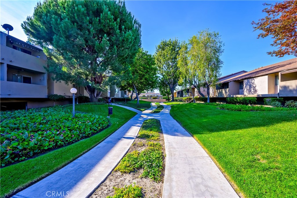 Wilshire Westmont - Residential