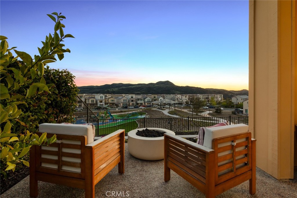 Pearl (PEARL) - Residential Lease