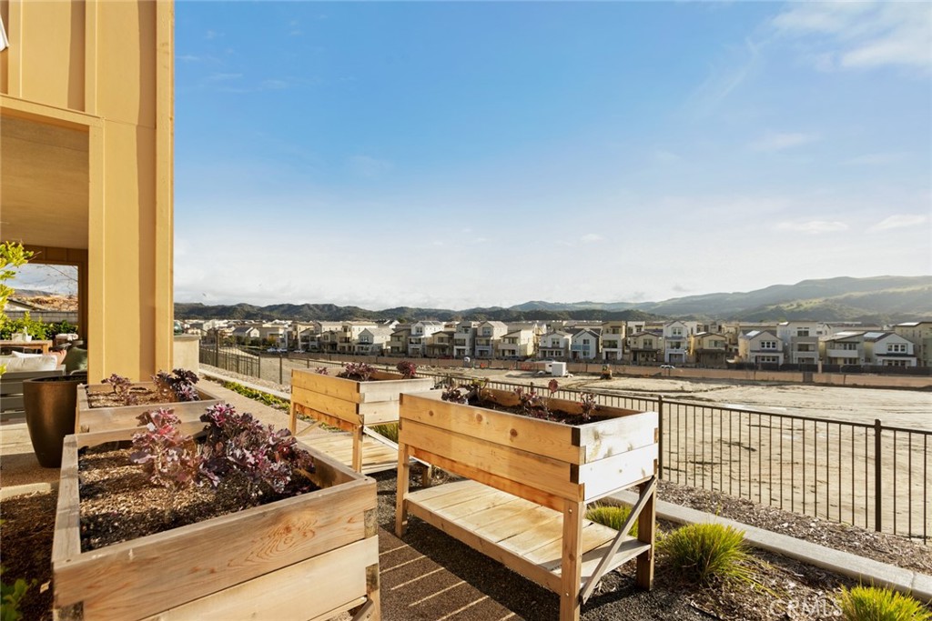 Pearl (PEARL) - Residential Lease