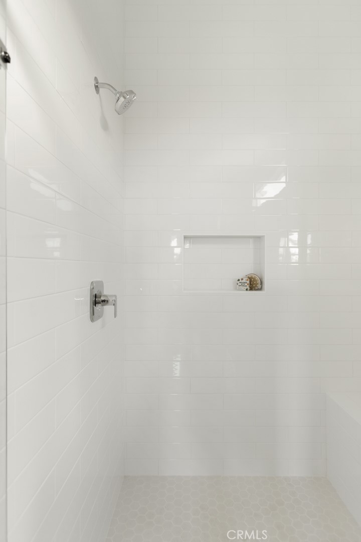 Pearl (PEARL) - Residential Lease