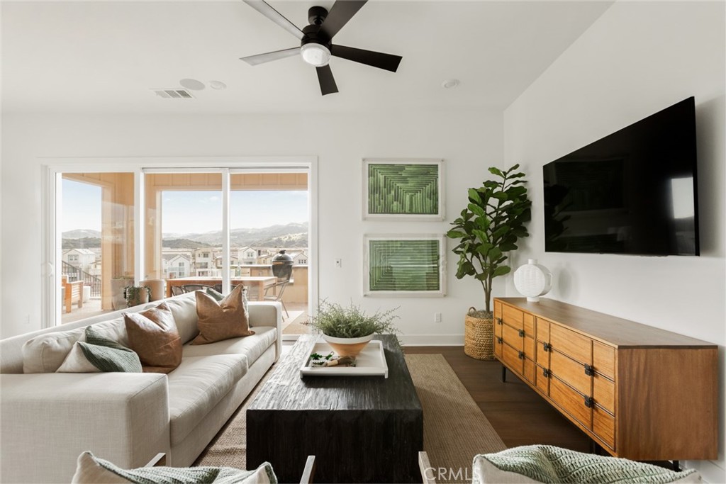 Pearl (PEARL) - Residential Lease