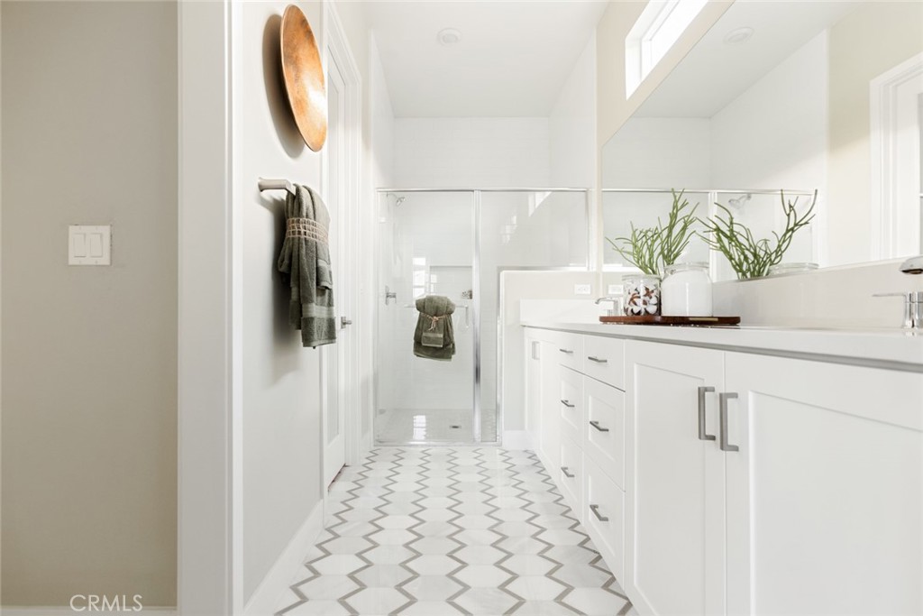 Pearl (PEARL) - Residential Lease