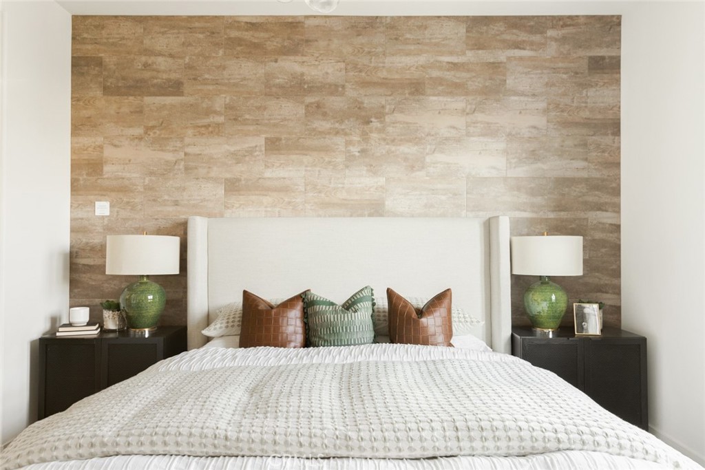 Pearl (PEARL) - Residential Lease