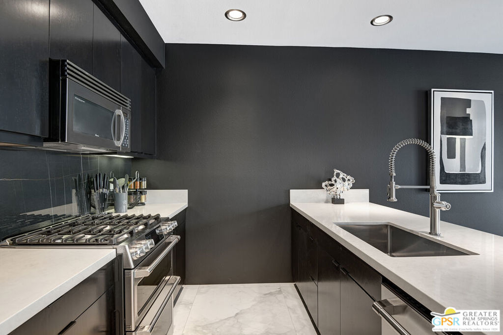 48 @ Baristo - Residential