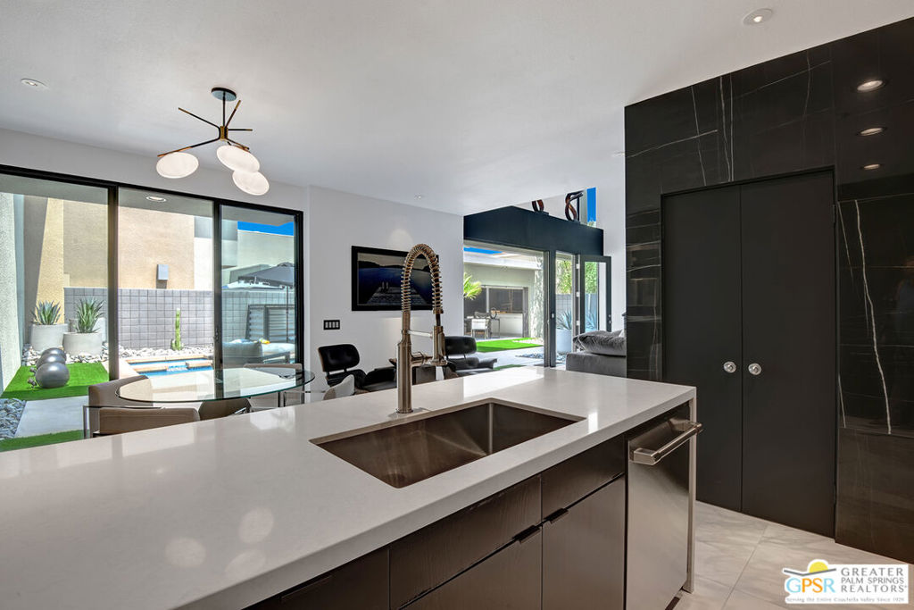 48 @ Baristo - Residential