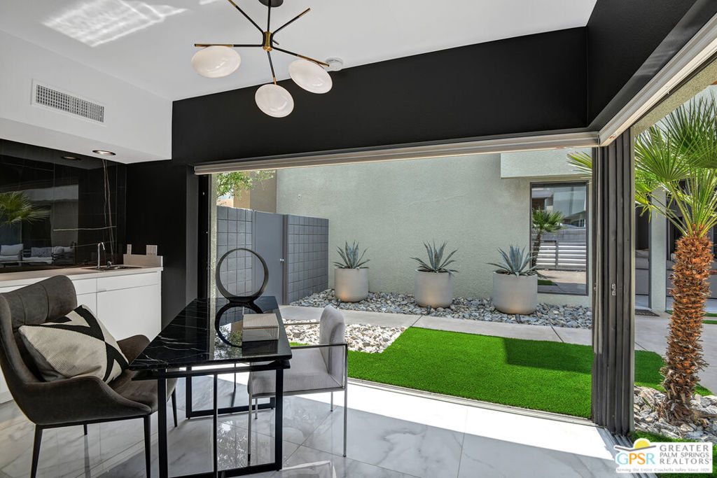 48 @ Baristo - Residential