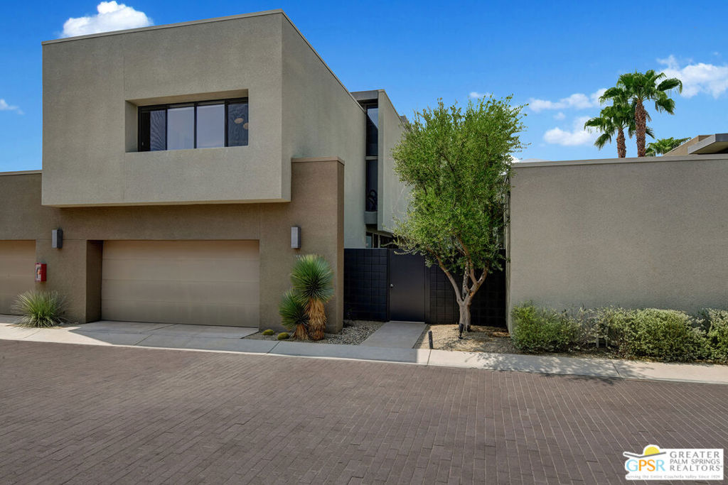 48 @ Baristo - Residential