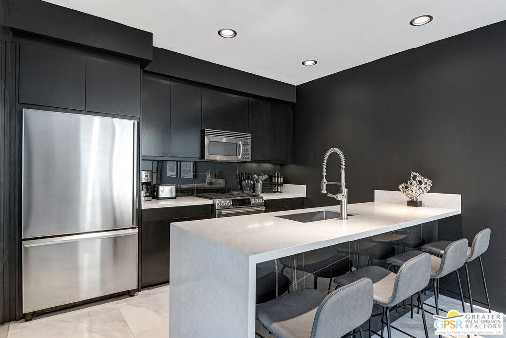 48 @ Baristo - Residential