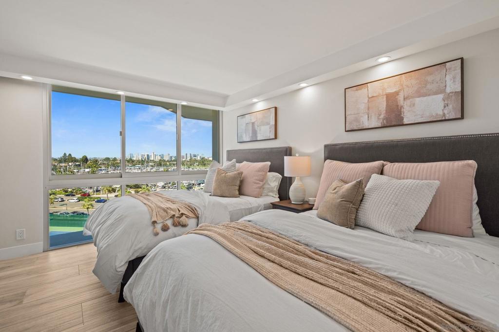 Coronado Shores - Residential