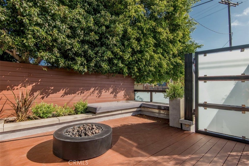 Photo of 708 Hampton Drive, Venice, CA 90291 (MLS # SR26157578)