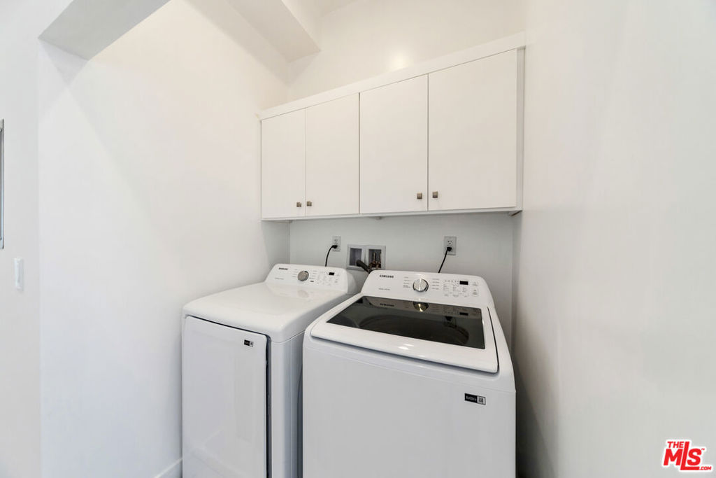 3045 Wellington Road