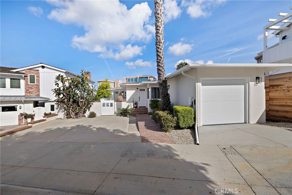226 La Jolla