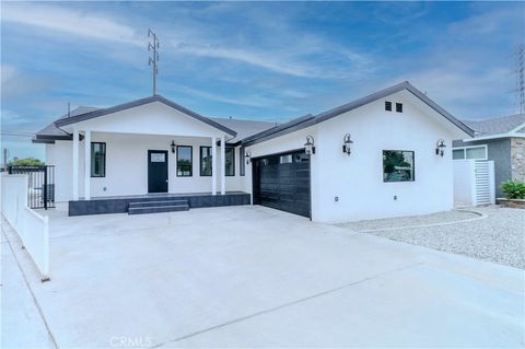 6705 Denmead Street Lakewood CA 90713
