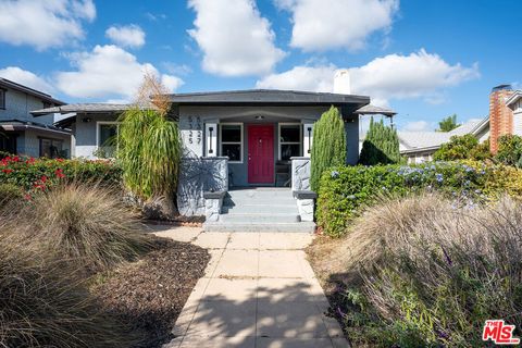 Photo of 5325 9th Avenue, Los Angeles, CA 90043 (MLS # 25608869) Photo of 5325 9th Avenue, Los Angeles, CA 90043 (MLS # 25608869)