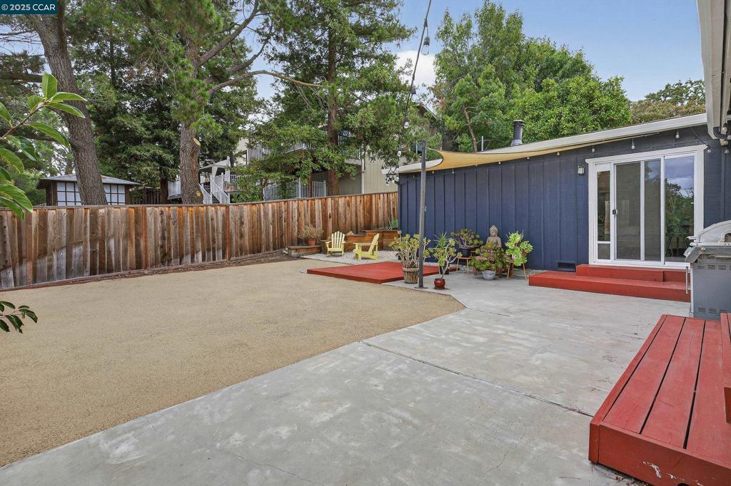 ALHAMBRA OAKS - Residential