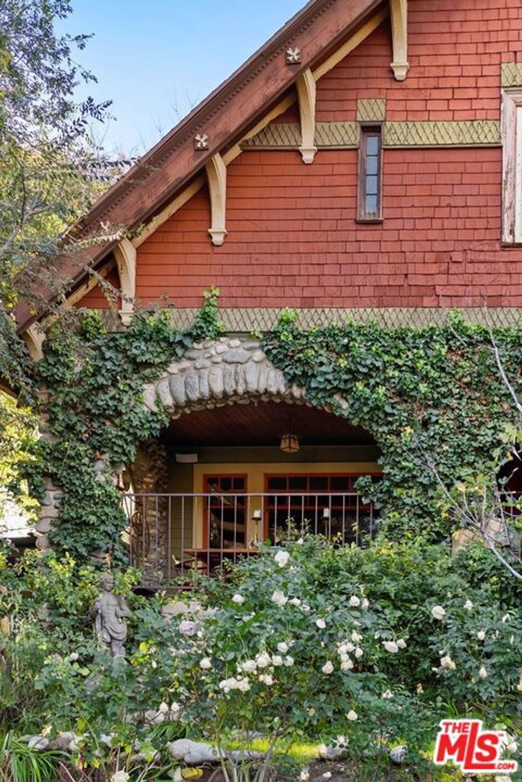 Photo of 4665 N Figueroa Street, Los Angeles, CA 90065 (MLS # 25629017)