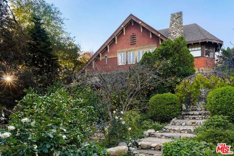 Photo of 4665 N Figueroa Street, Los Angeles, CA 90065 (MLS # 25629017)