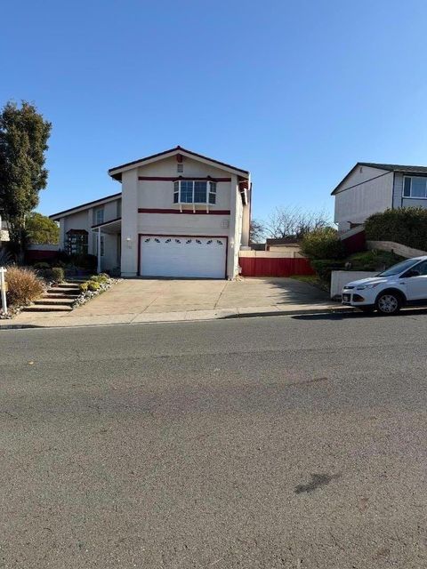 Photo of 1723 Pheasant Drive, Hercules, CA 94547 (MLS # ML82031696)