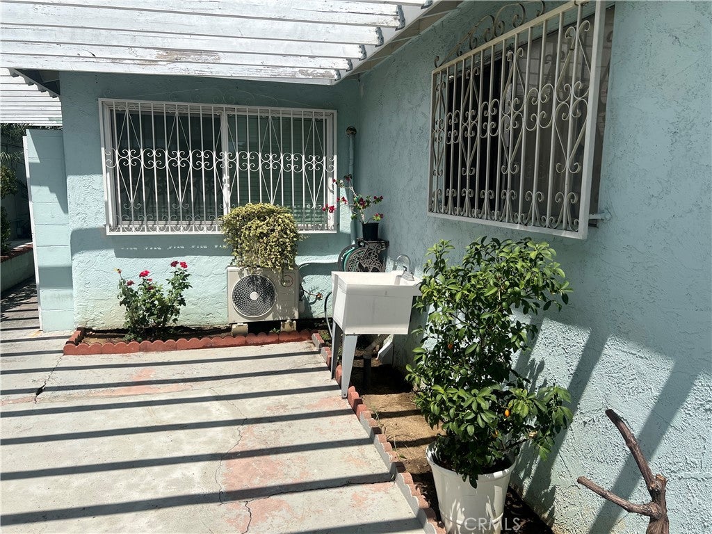 1259 S. Arizona Ave.