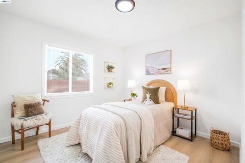 Tiny photo for 1497 1497 Via Manzanas, San Lorenzo, CA 94580 (MLS # 41124573)