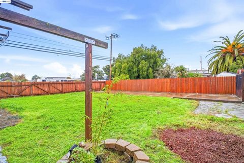 Tiny photo for 1497 1497 Via Manzanas, San Lorenzo, CA 94580 (MLS # 41124573)