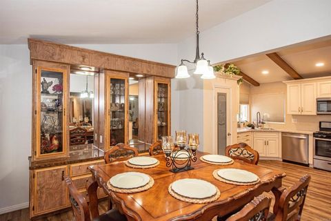 38210 Via Taffia. Murrieta CA 92563