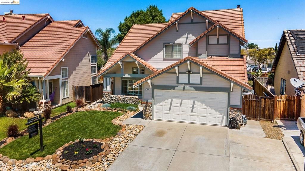 listing image 130726315851835270986