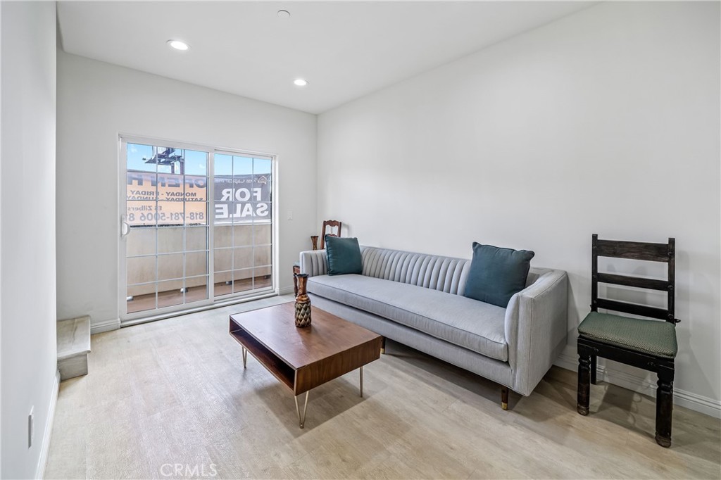 1101 N Maclay 2
