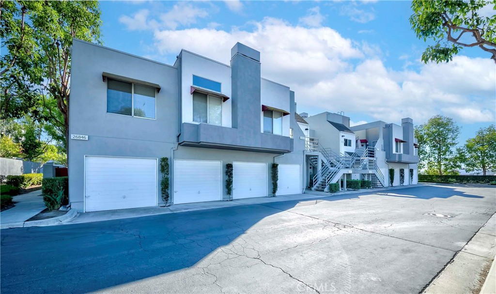 Hillcrest Village (HV) - Residential