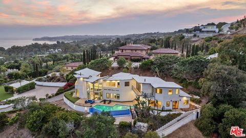 Photo of 6380 Meadows Court, Malibu, CA 90265 (MLS # 26672989)