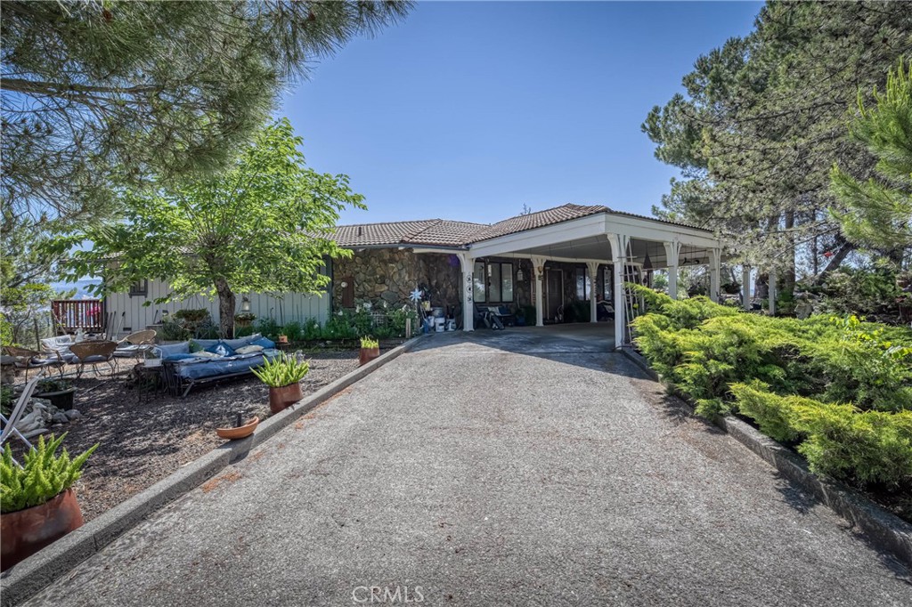 460 Lake Vista Drive