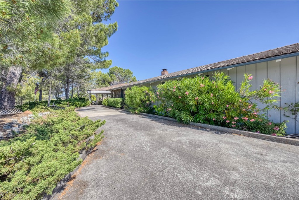 460 Lake Vista Drive