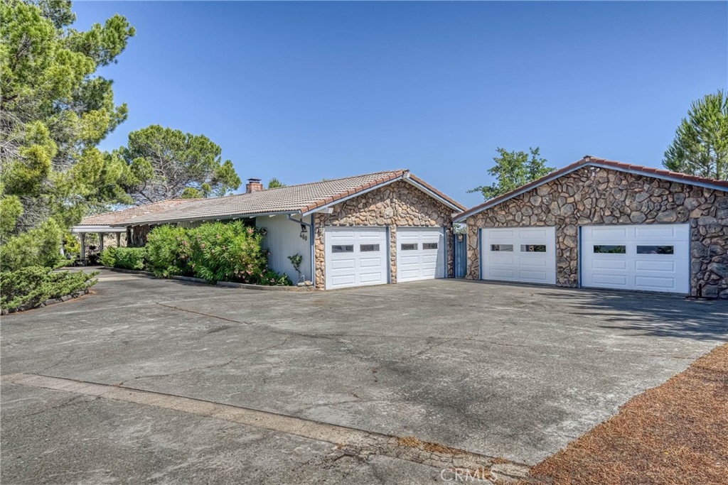 460 Lake Vista Drive
