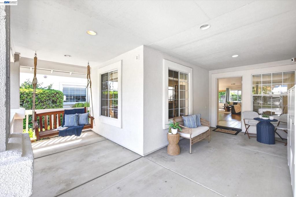 1128 Riviera Ct