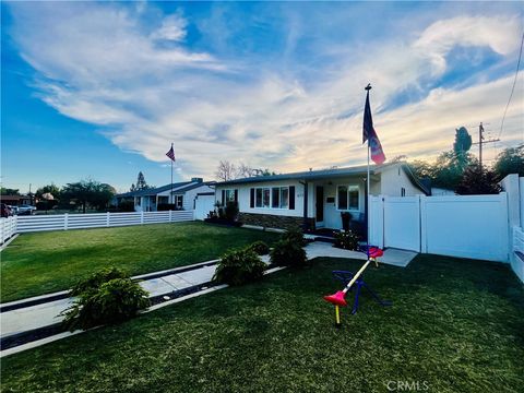 Photo of 617 N Ukiah Way, Upland, CA 91786 (MLS # PW26045047)