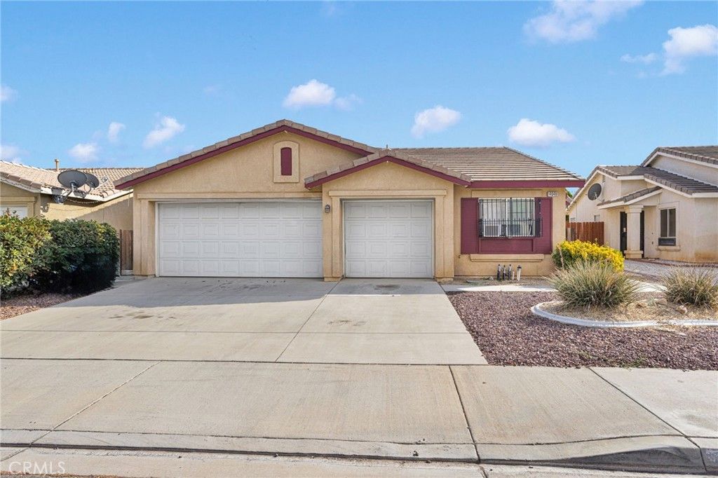 Photo of 14049 Estate Way, Victorville, CA 92394 (MLS # HD25238200)