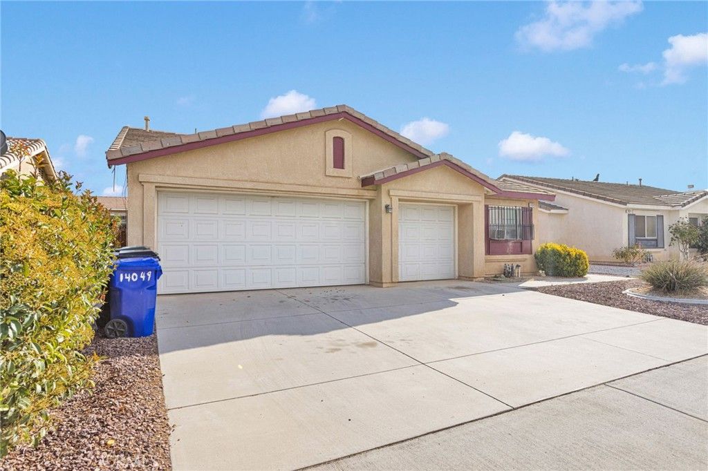Photo of 14049 Estate Way, Victorville, CA 92394 (MLS # HD25238200)