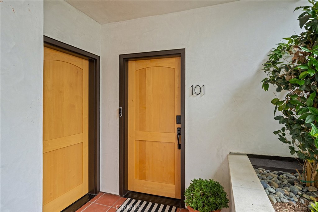 1010 S El Camino Real 101