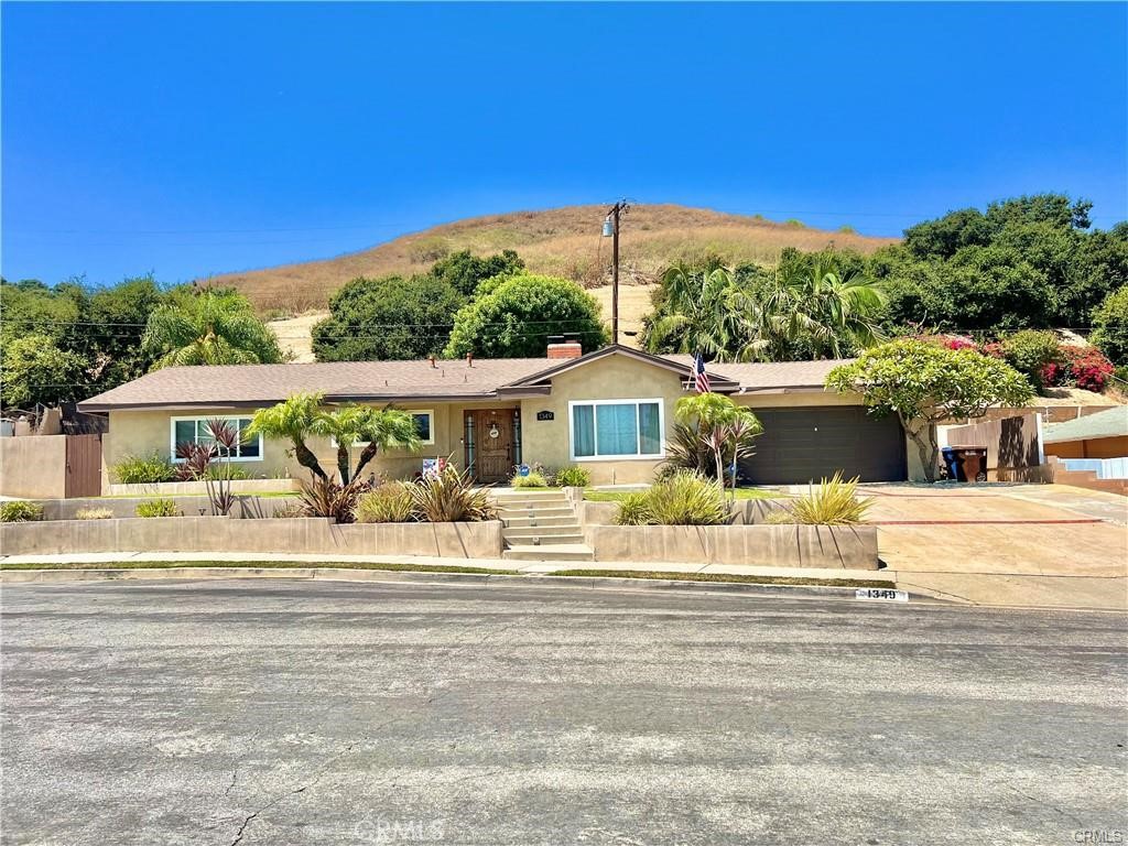 Newly remodeled and full of charm! This 3-bed, 2-bath home offers an open layout with a spacious dining area and a bonus flex space great for a home office, reading nook, or studio. Enjoy the updated kitchen and baths, modern recessed lighting, and a 2-car garage.
Step outside to your private backyard oasis featuring a 12-foot deep heated pool, built-in gas grill, dishwasher, and plenty of space to entertain. Located in a peaceful cul-de-sac with private access to nearby hiking trails perfect for morning or evening walks.
A great mix of comfort, style, and versatility this home has it all!