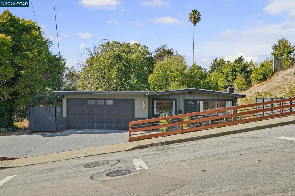 1651 Stanton Ave