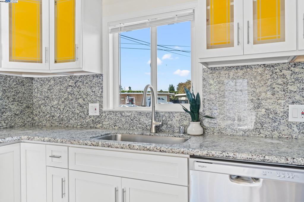 WINTON GROVE - Residential