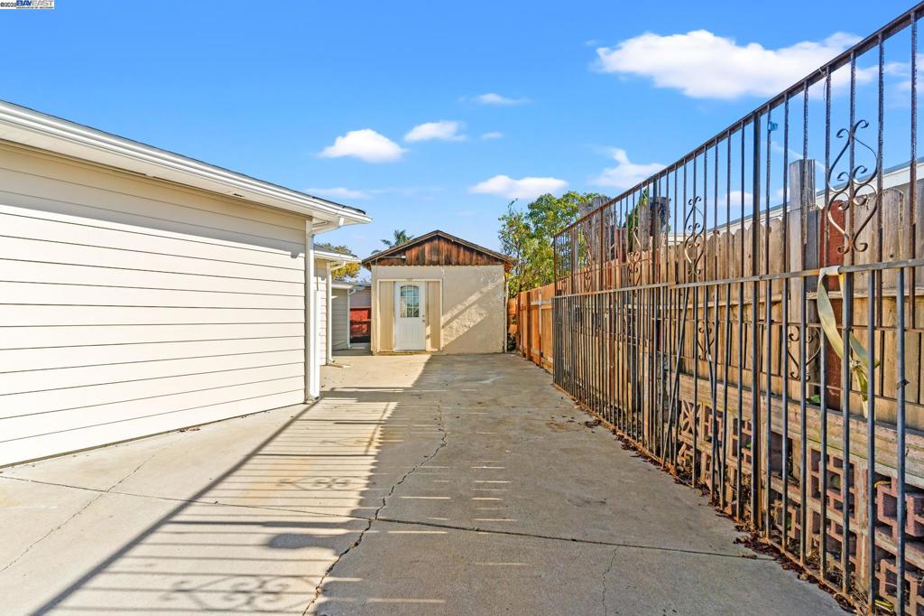 WINTON GROVE - Residential