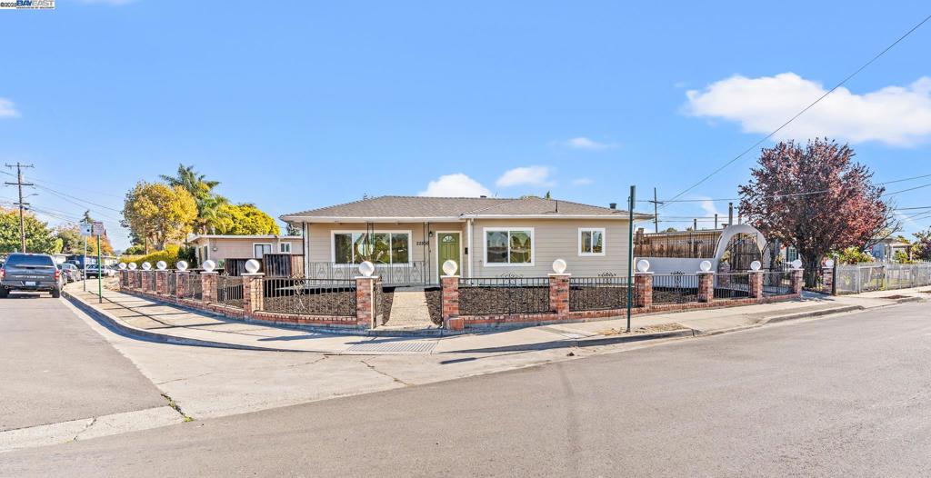 WINTON GROVE - Residential